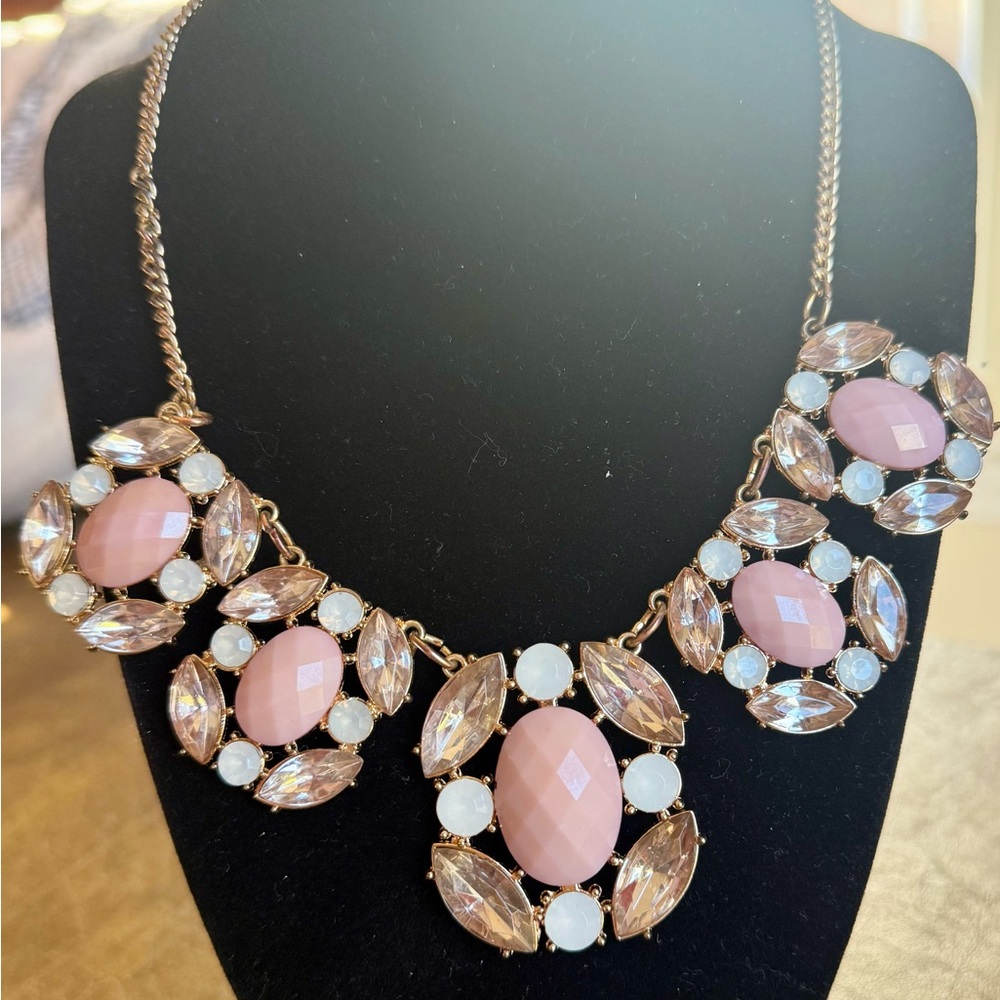 Elegant Pink and Gold Statement Necklace